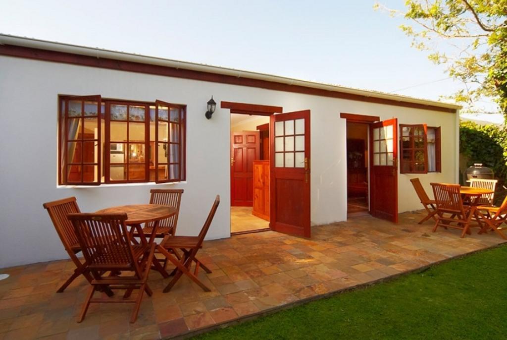 Sacred Mountain Lodge Noordhoek Exterior foto